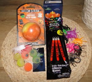 spooky Halloween bath activity accessories 