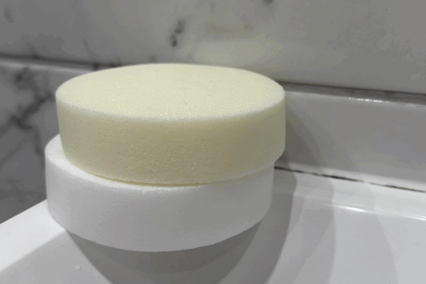 Pale yellow and white Supersoft Round Baby Rama Sponge